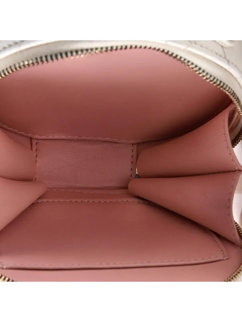 Chanel Handle With Care Round Vanity #246402C43B